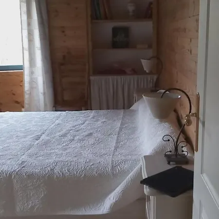 לינה וארוחת בוקר Ferme Racine 3*