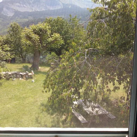 Ferme Racine Bed & Breakfast Jausiers